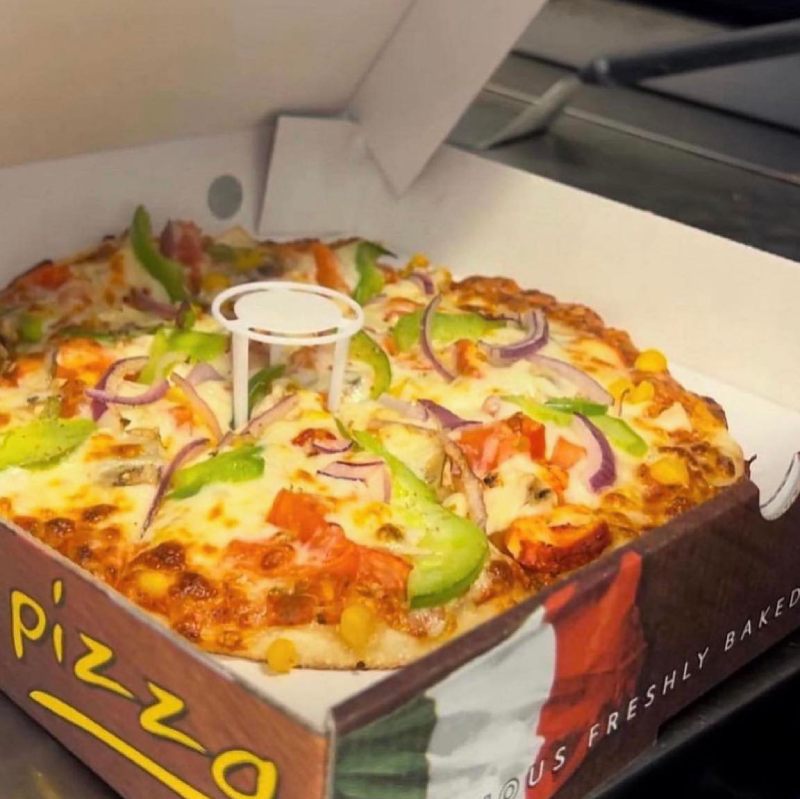 Azaad Takeaway Pizza in Invergowrie.